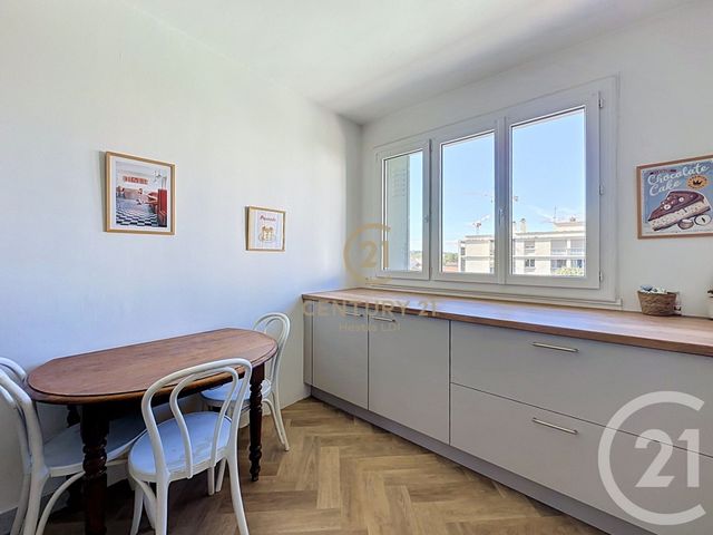 Appartement F4 à vendre - 4 pièces - 99.58 m2 - LYON - 69008 - RHONE-ALPES - Century 21 Hestia Ldi