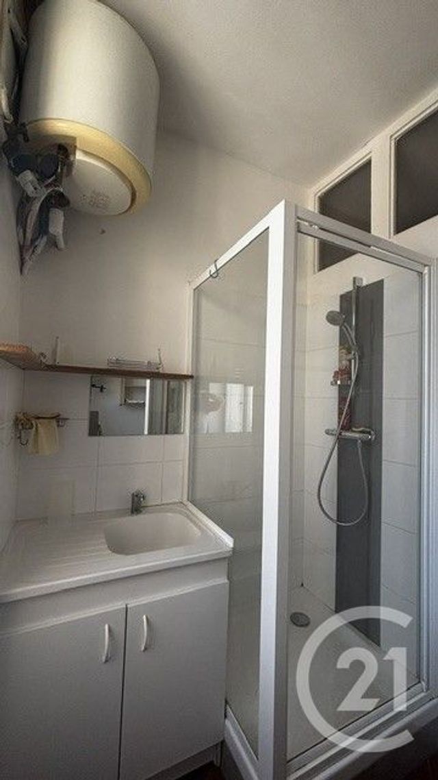 Appartement T1 à vendre - 1 pièce - 33.67 m2 - LYON - 69003 - RHONE-ALPES - Century 21 Hestia Ldi