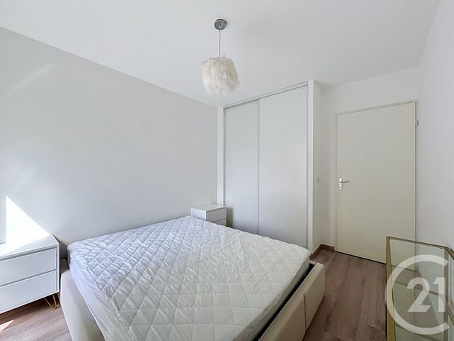 Appartement T3 à louer - 3 pièces - 65.99 m2 - ST PRIEST - 69 - RHONE-ALPES - Century 21 Hestia Ldi