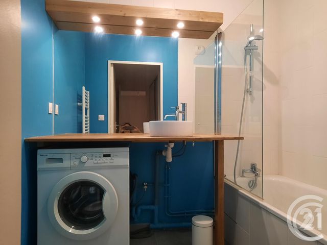 Appartement T3 à louer - 3 pièces - 69.54 m2 - LYON - 69008 - RHONE-ALPES - Century 21 Hestia Ldi