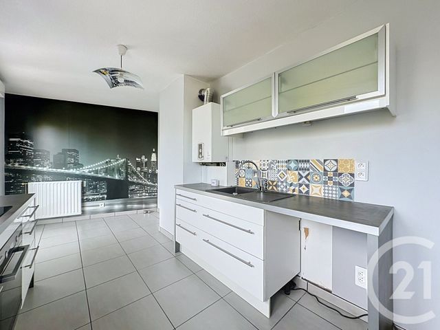 Appartement Duplex à vendre - 4 pièces - 108.28 m2 - LYON - 69007 - RHONE-ALPES - Century 21 Hestia Ldi