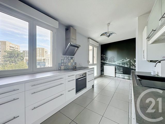 Appartement Duplex à vendre - 4 pièces - 108.28 m2 - LYON - 69007 - RHONE-ALPES - Century 21 Hestia Ldi