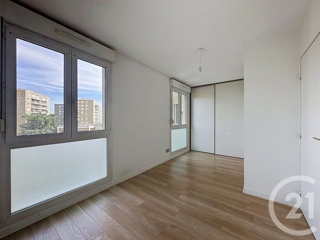 Appartement Duplex à vendre - 4 pièces - 108.28 m2 - LYON - 69007 - RHONE-ALPES - Century 21 Hestia Ldi