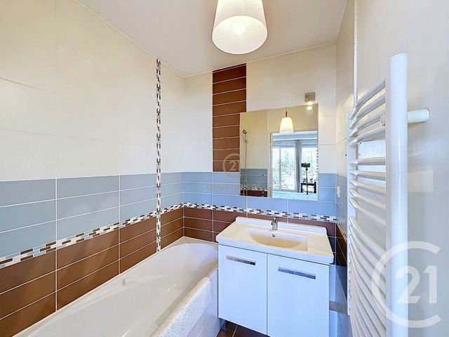 maison à vendre - 5 pièces - 142.64 m2 - LYON - 69008 - RHONE-ALPES - Century 21 Hestia Ldi