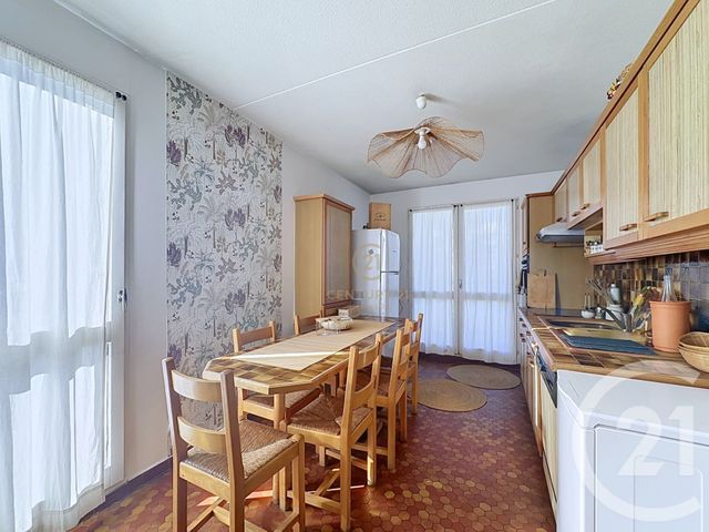 Appartement F5 à vendre - 5 pièces - 122.97 m2 - LYON - 69008 - RHONE-ALPES - Century 21 Hestia Ldi