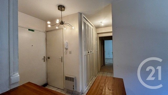 Appartement à vendre - 2 pièces - 64.72 m2 - VILLEURBANNE - 69 - RHONE-ALPES - Century 21 Hestia Ldi