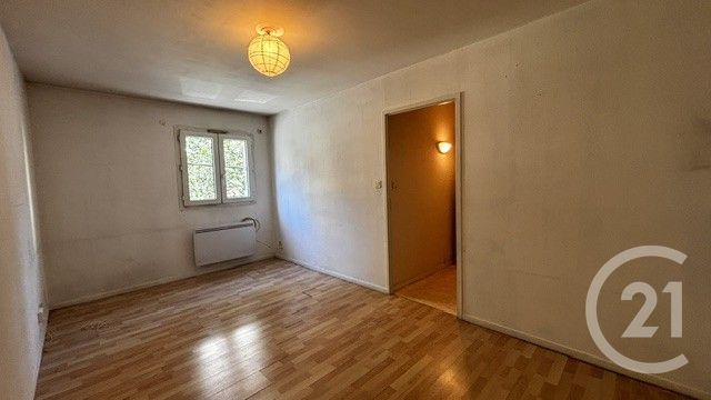 Appartement à vendre - 2 pièces - 64.72 m2 - VILLEURBANNE - 69 - RHONE-ALPES - Century 21 Hestia Ldi