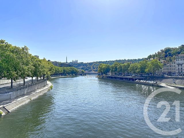 Appartement T4 à vendre - 4 pièces - 109.94 m2 - LYON - 69004 - RHONE-ALPES - Century 21 Hestia Ldi