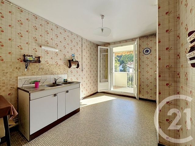 Appartement F6 à vendre - 6 pièces - 98.74 m2 - TASSIN LA DEMI LUNE - 69 - RHONE-ALPES - Century 21 Hestia Ldi