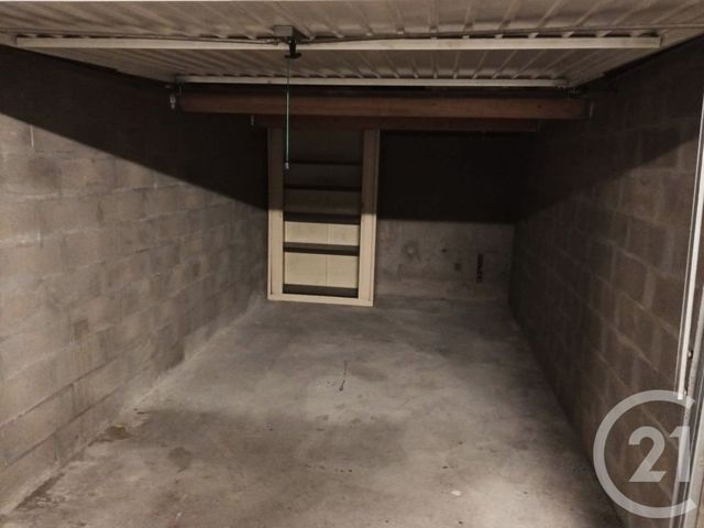 parking à louer - 13.0 m2 - LYON - 69008 - RHONE-ALPES - Century 21 Hestia Ldi