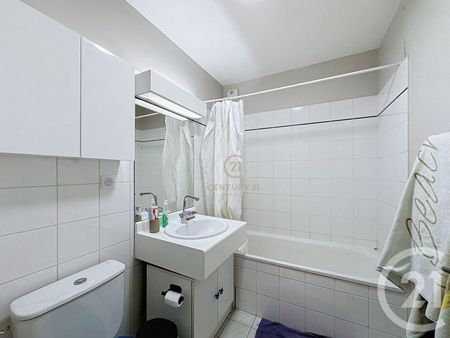 Appartement F1 à louer - 1 pièce - 30.0 m2 - VILLEURBANNE - 69 - RHONE-ALPES - Century 21 Hestia Ldi