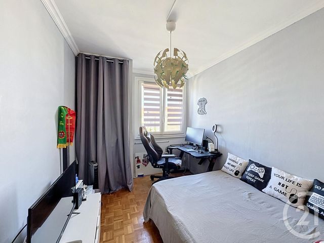 Appartement F4 à vendre - 4 pièces - 73.56 m2 - VILLEURBANNE - 69 - RHONE-ALPES - Century 21 Hestia Ldi