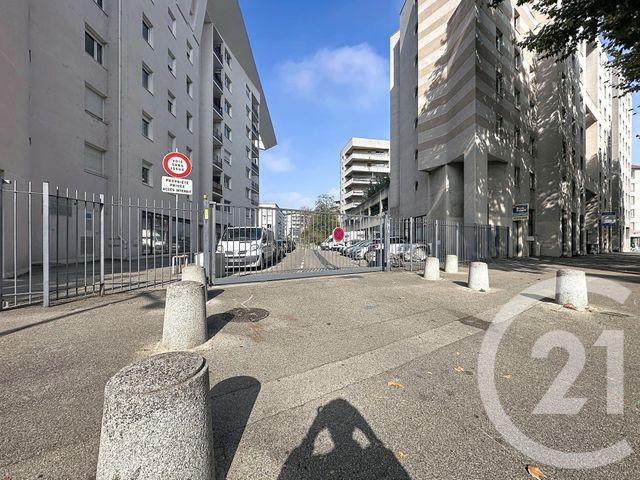parking à vendre - 17.0 m2 - LYON - 69008 - RHONE-ALPES - Century 21 Hestia Ldi