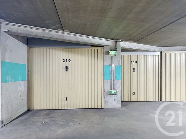 parking à vendre - 17.0 m2 - LYON - 69008 - RHONE-ALPES - Century 21 Hestia Ldi