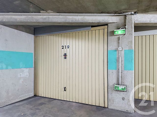 parking à vendre - 17.0 m2 - LYON - 69008 - RHONE-ALPES - Century 21 Hestia Ldi